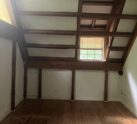 5th image of 2102 Alton Dr