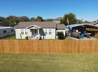 303 Palmetto Ave, Fulton, TX 78358