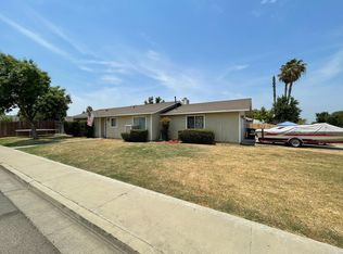 1912 W Oriole Ave, Visalia, CA 93291