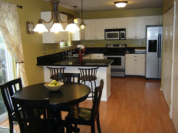 Eat in Kitchen
