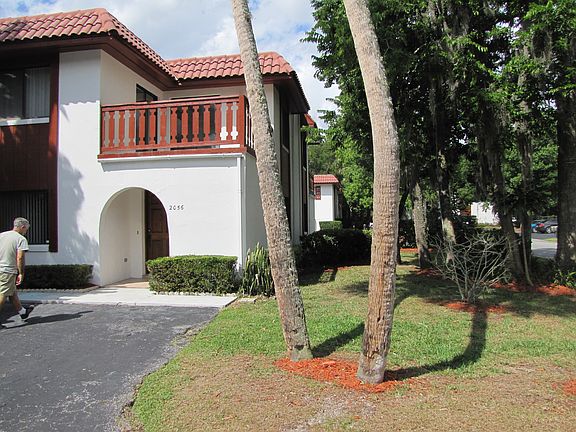 2nd image of 2056 Oak Meadow Cir