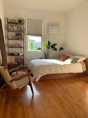 Rented by Dream Space Realty | media 18