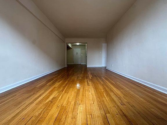 5th image of 2710 30th Ave APT 6A