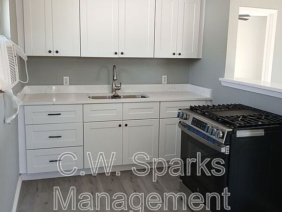 5th image of 129 W Avenue A