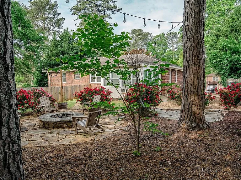 2331 Robin Ln SE — Photo 34