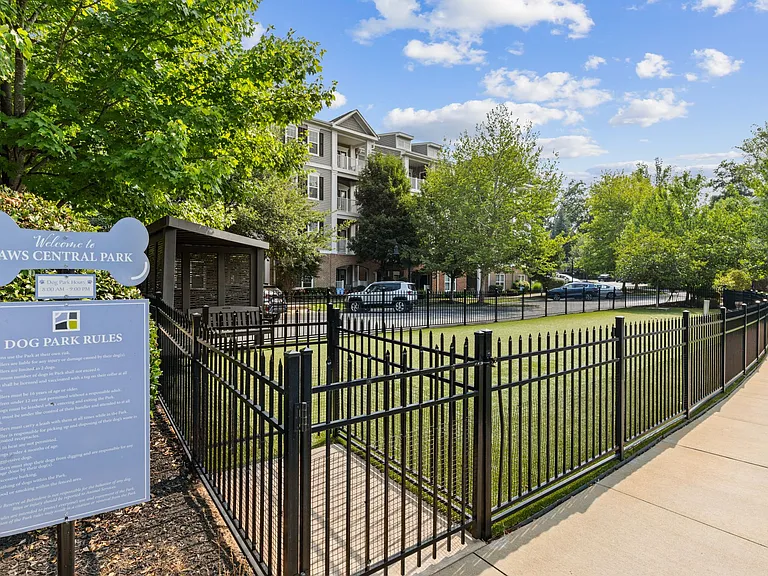 The Reserve at Belvedere — Photo 21