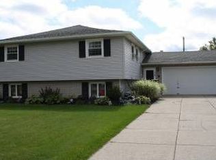 129 Brookdale Dr, Williamsville, NY 14221