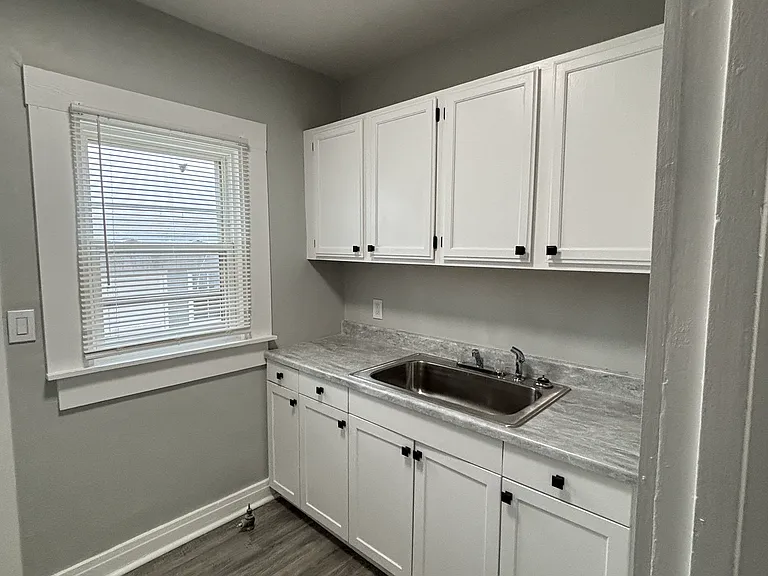 1919 Brookwood Ave #5 — Photo 2