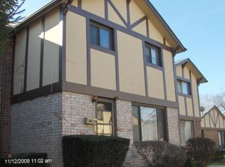 18W219 Buckingham Ln, Villa Park, IL