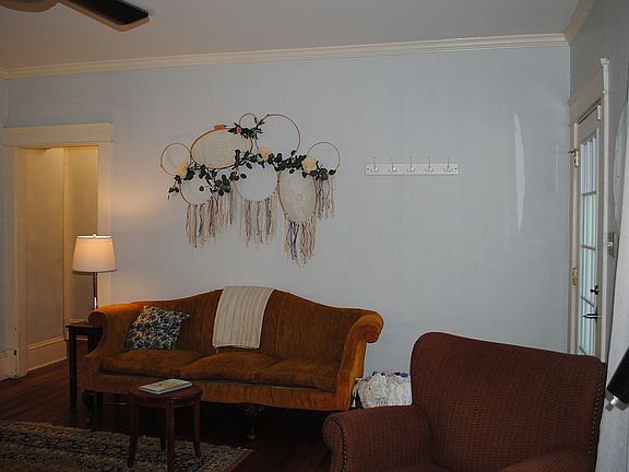 2nd image of 613 Washington Ave