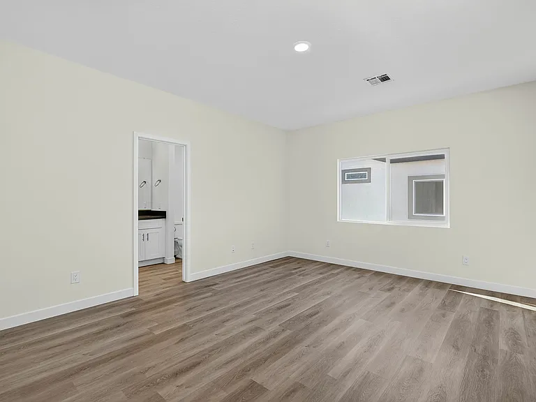 Woodgate Townhomes — Photo 9