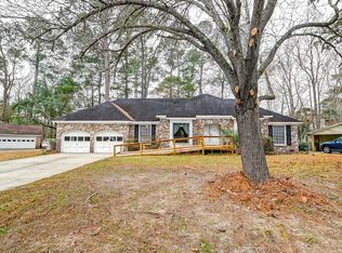 306 Runnymede Ln, Summerville, SC 29485