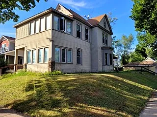 289 Charles Ave - 1 — Photo 1