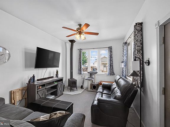 5th image of 300 N Highland Ave