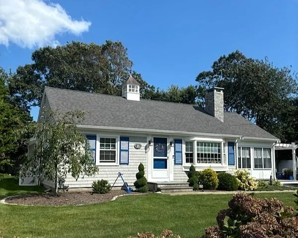 3 bed, 2.0 bath, 1488 sqft, $2,900 — Photo 3