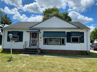 18200 Nancy Ct, Cleveland, OH