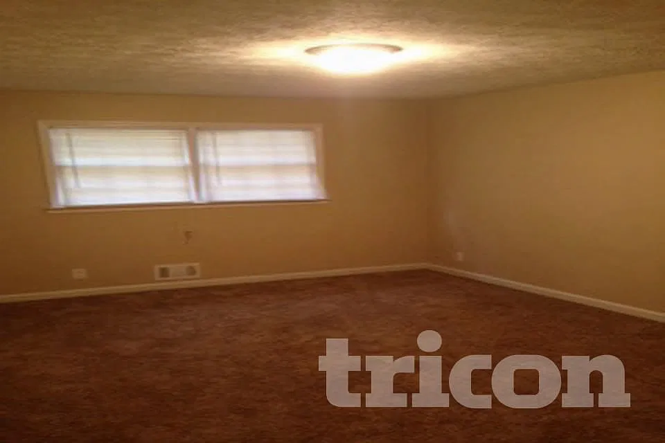 356 Sherwood Drive Lawrenceville GA — Photo 4