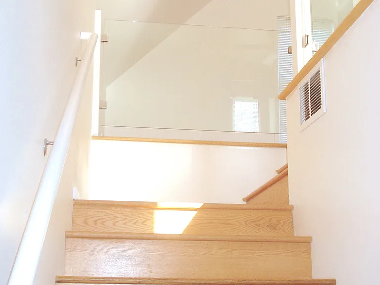 514 Morgan Ave N — Photo 14