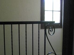 6142 Glen Holly St, Los Angeles, CA 90068