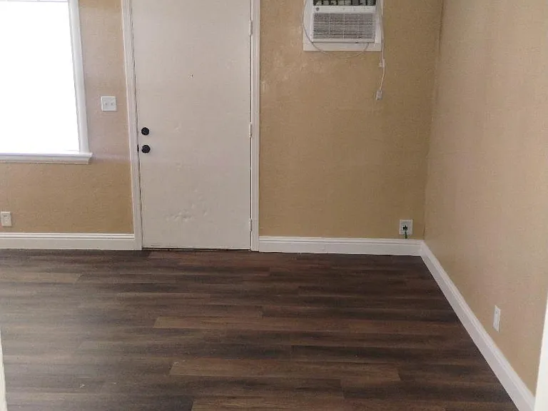 1756 South Ave — Photo 11