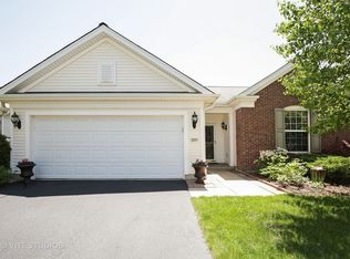 2501 Rolling Ridge Ln, Elgin, IL 60124