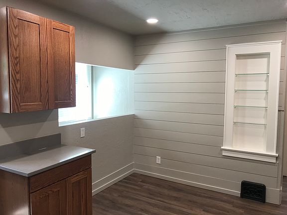 4th image of 949 Winter St NE #949