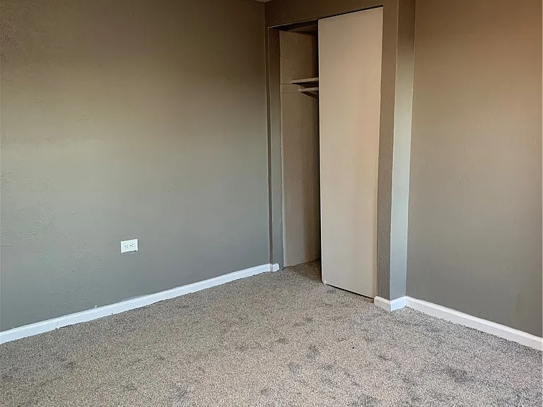 160 Hazelwood Ave — Photo 21