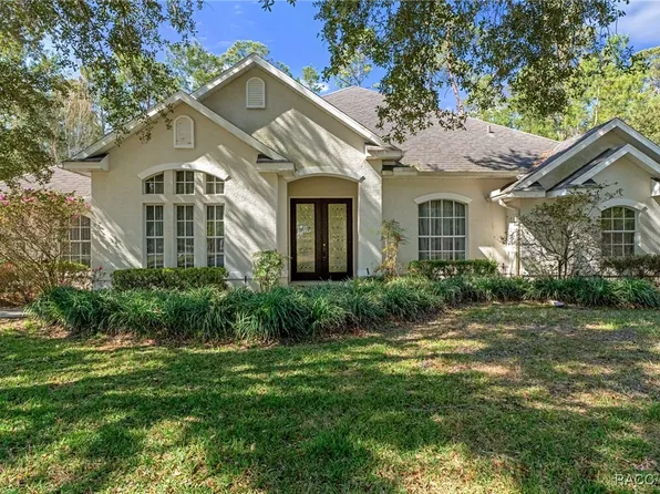 6 Oak Village Blvd S, Homosassa, FL 34446