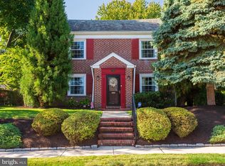 8446 Pembrook Rd, Philadelphia, PA 19128