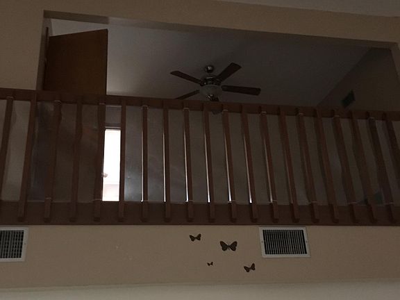 5th image of 1241 N Old Mill Dr