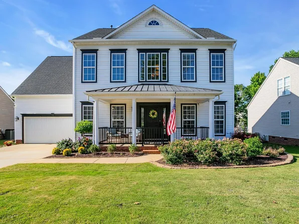 9 Waters Reach Ln, Simpsonville, SC 29681