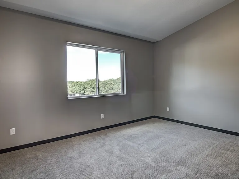 3612 Spooner Ave — Photo 15