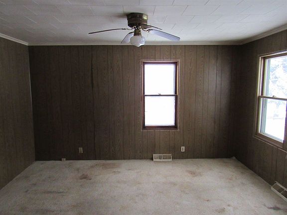3rd image of 205 Gruenwald Ave