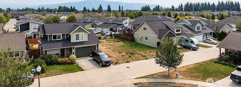 4th image of 2266 Shea Street