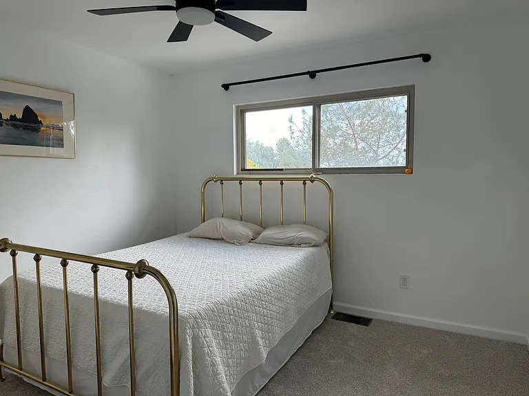 Hartzel Dr — Photo 12