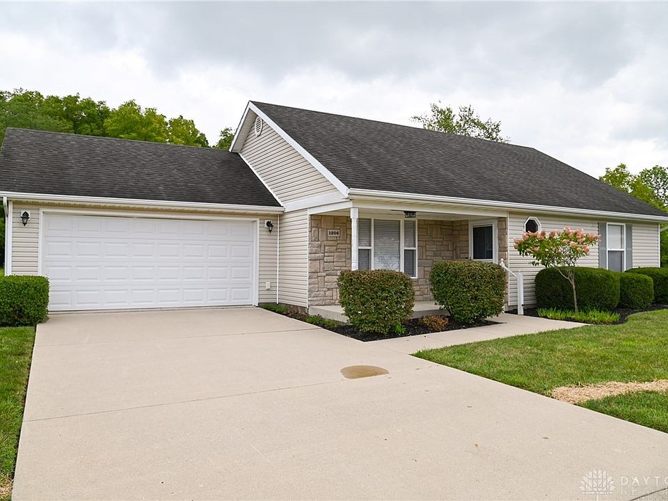 1st image of 1206 Blue Bird Ct
