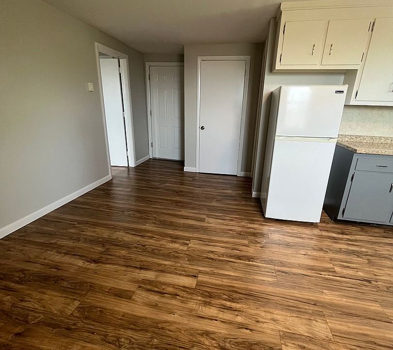 2123 West Main St 2123 W Main St Plainville CT Zillow