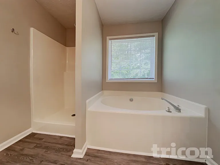 6050 Fieldwood Ln — Photo 18