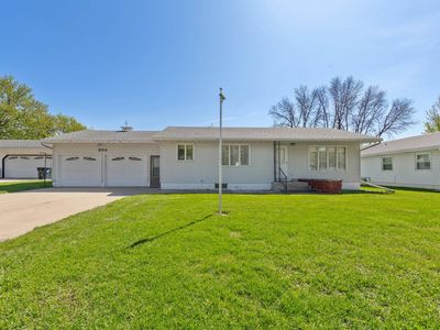 604 Adams St, Armstrong, IA, 50514