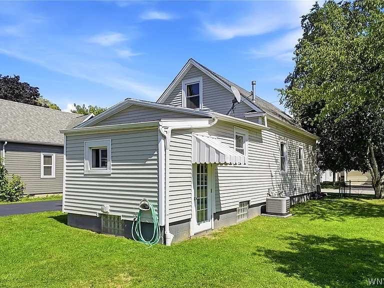 93 Cleveland Ave — Photo 32