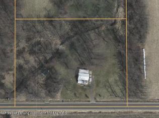 3210 W Mount Hope Hwy, Mulliken, MI 48861