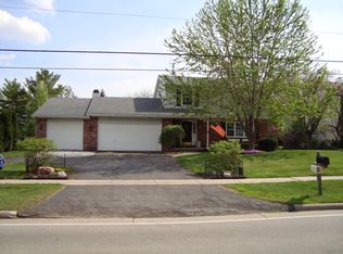 10725 Avenue Rd, Perrysburg, OH 43551