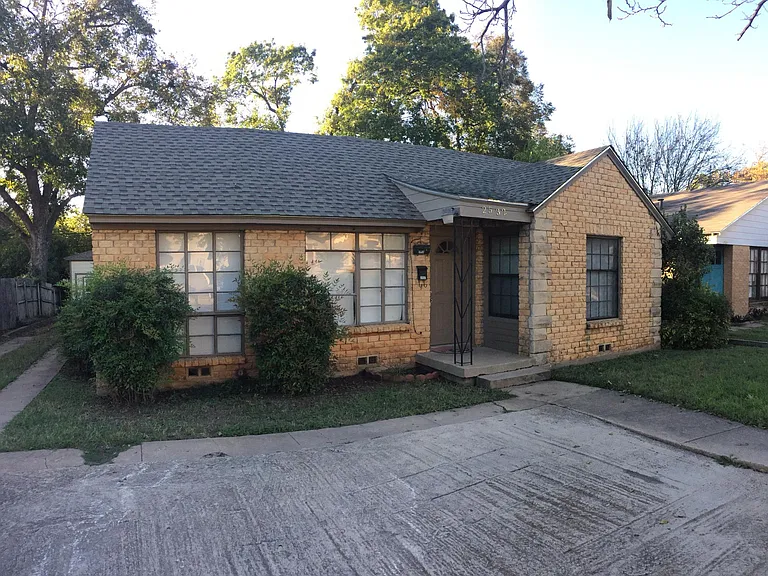 2532 Forest Park Blvd — Photo 3