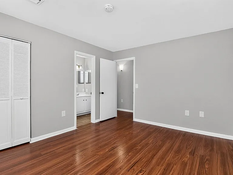 4804C Spring Lake Dr — Photo 10