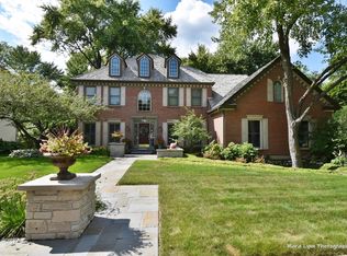 1009 Thoroughbred Cir, St Charles, IL 60174