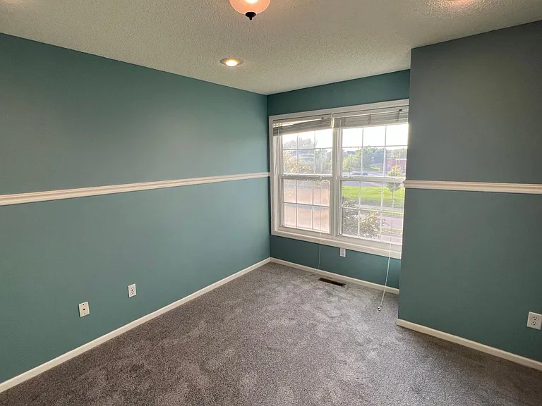 7866 Old Carriage Ct #7866 — Photo 31