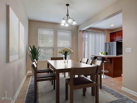 3rd image of 547 RYKER Way
