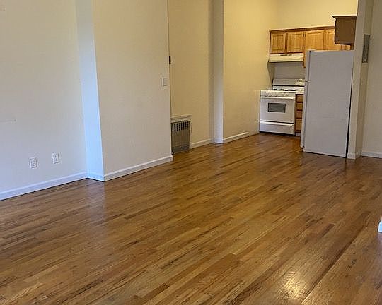 5th image of 327 Henry St #4