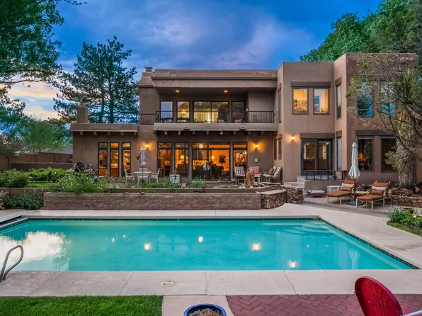 9704 Greenbrier Rd NE, Albuquerque, NM 87111