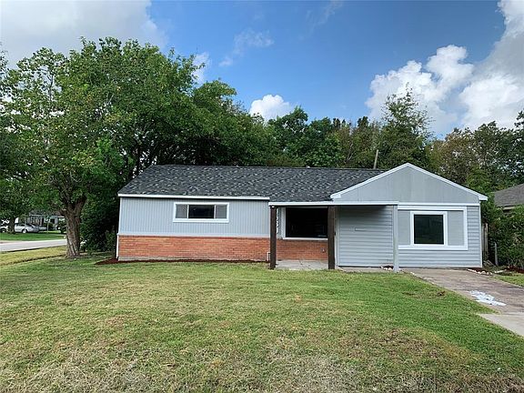 2nd image of 10530 Sierra Drive